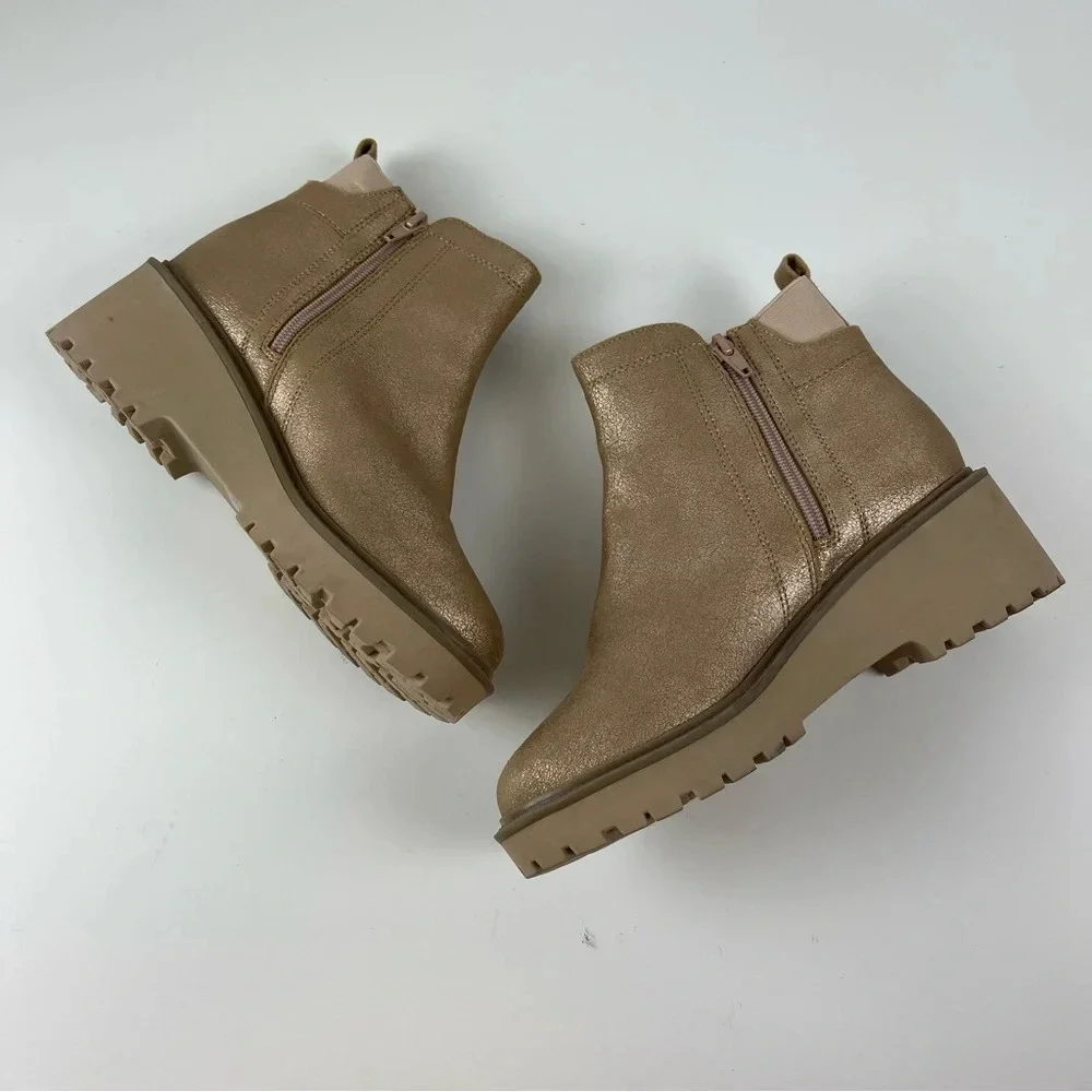 NEW DV Dolce Vita Fury Lug Booties Boots Size 5 Gold Side Zip